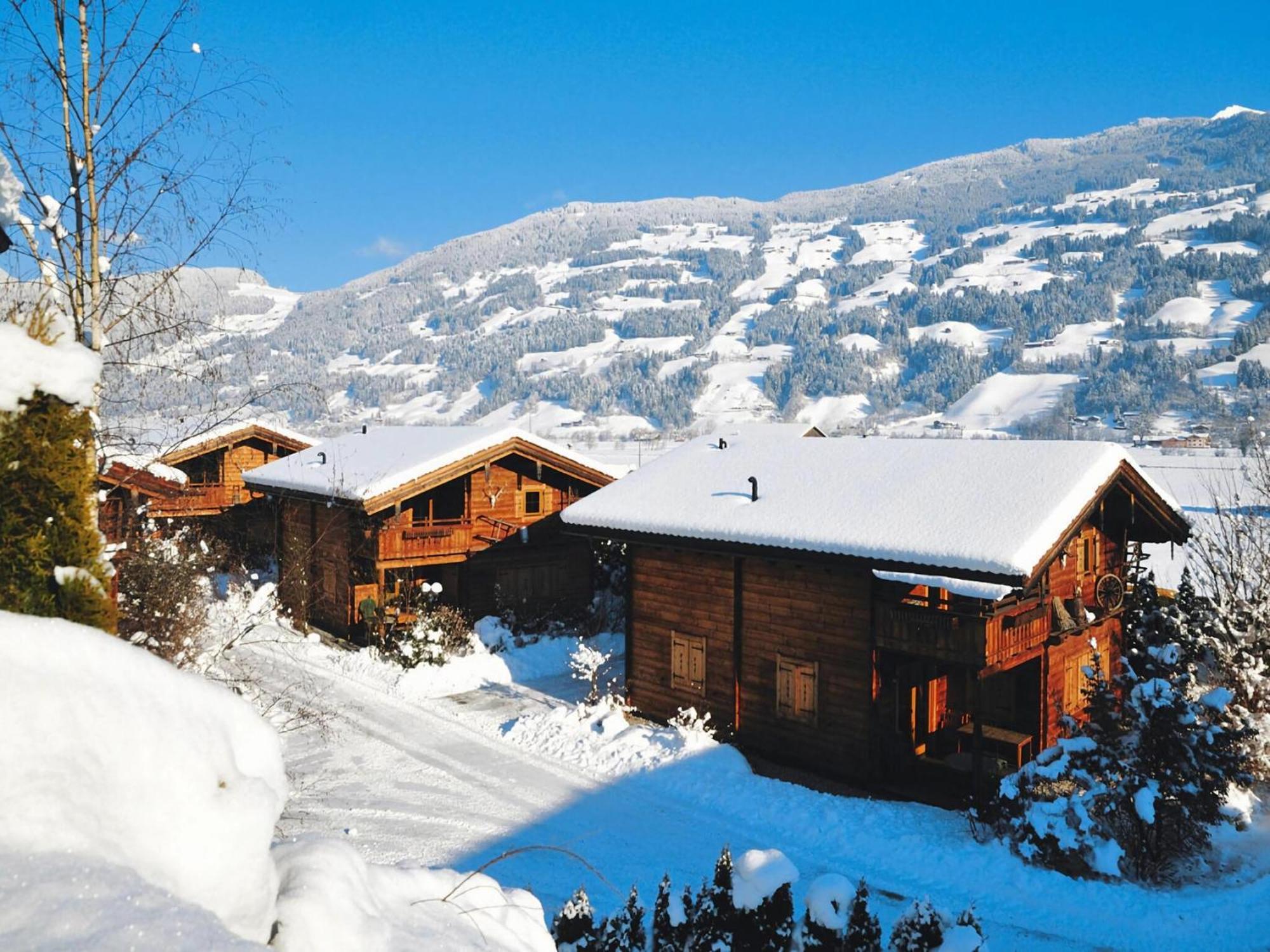 Chalets Almdorf Zillertal F Gen Fügen Esterno foto
