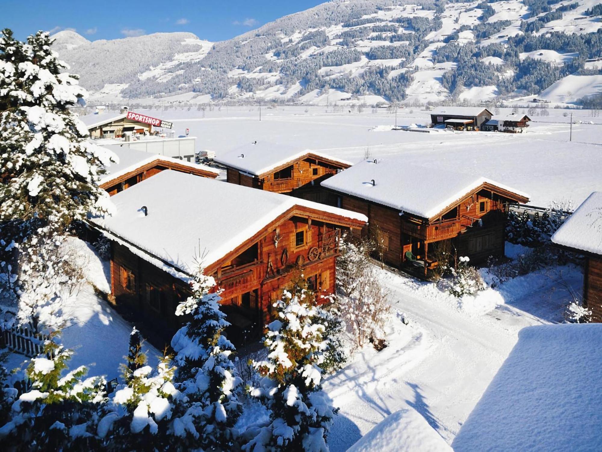 Chalets Almdorf Zillertal F Gen Fügen Esterno foto